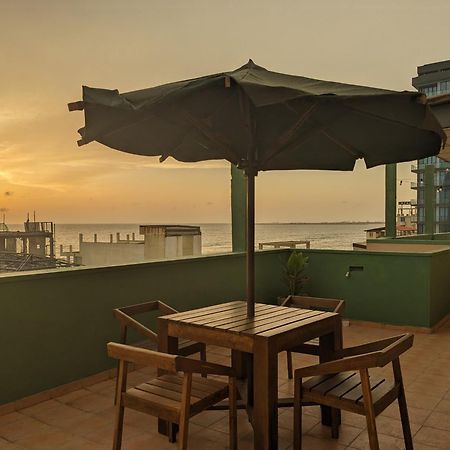 Palmyrah Residencies Hotel Kolombo Bagian luar foto