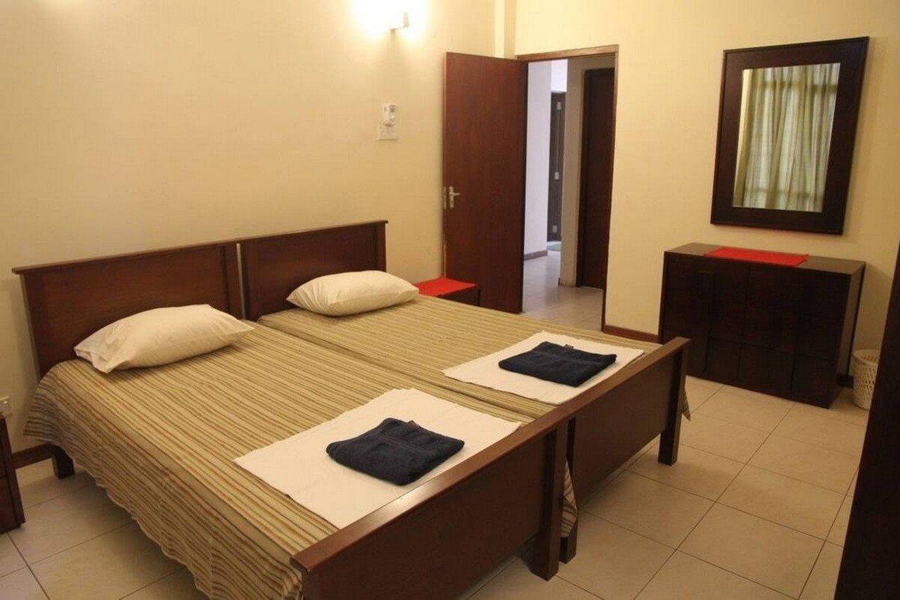 Palmyrah Residencies Hotel Kolombo Bagian luar foto