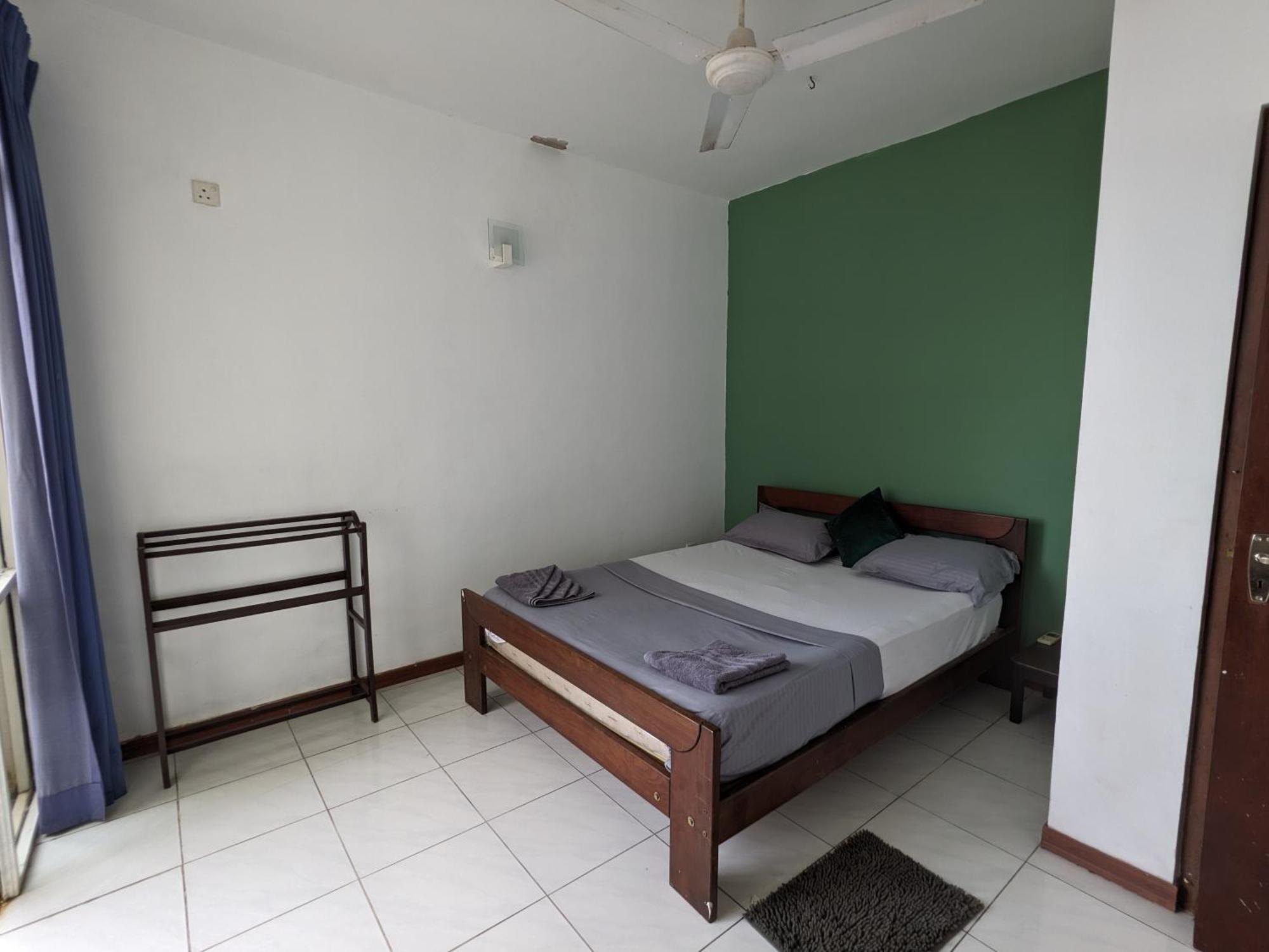 Palmyrah Residencies Hotel Kolombo Bagian luar foto