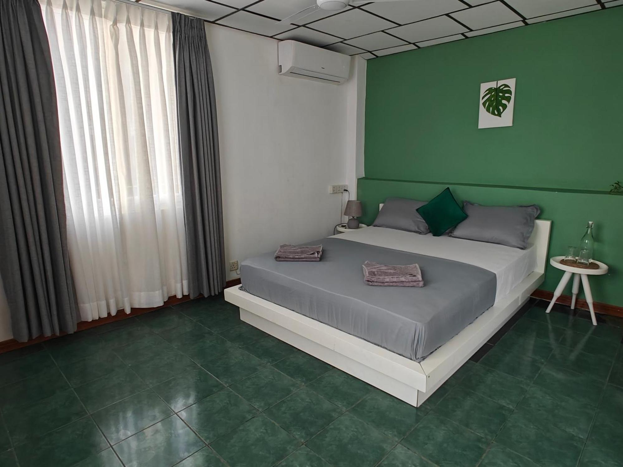 Palmyrah Residencies Hotel Kolombo Bagian luar foto
